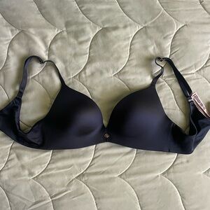 Victoria Secret So Obsessed Wireless Push Up Bra - Midnight Navy